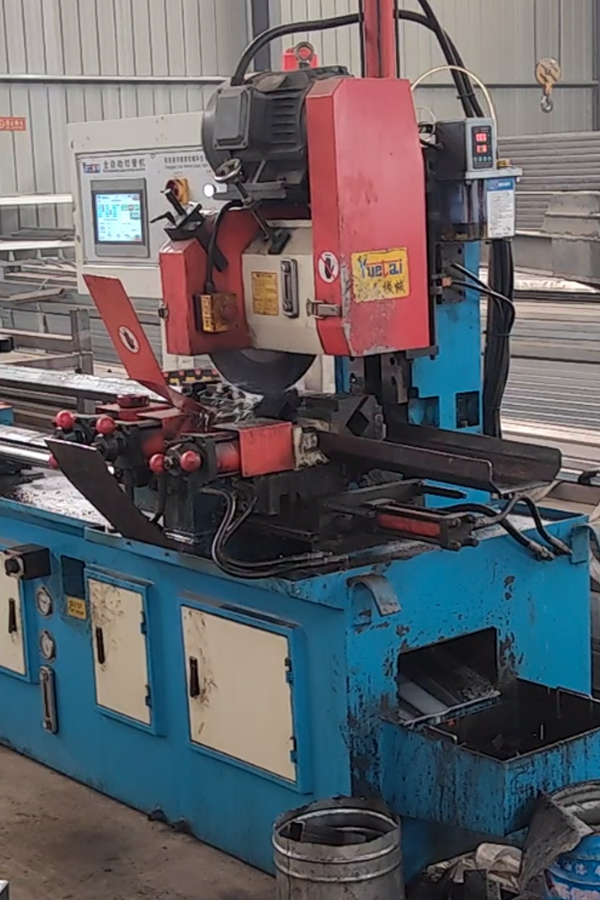 Steel cutting & welding